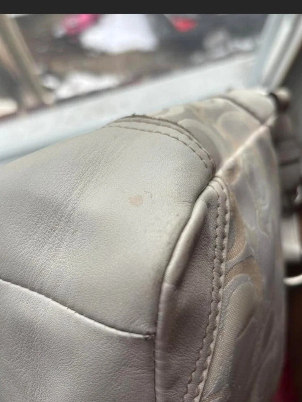 Coach Chelsea Optic Signature Ivory/Beige Shoulder Bag